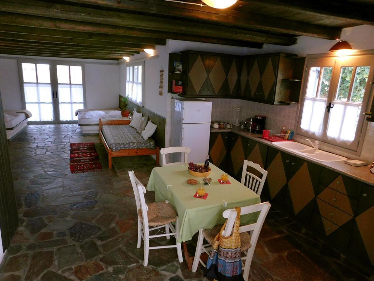 Arokaria Hideaway Suites Krotiri Exterior photo